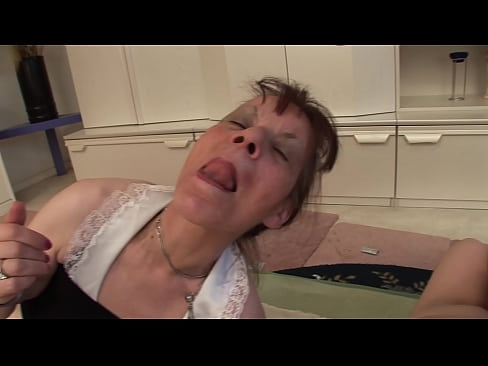 ❤️ Vana mbuya vaviri nasekuru mumwe vane vatatu Hard porn ❤